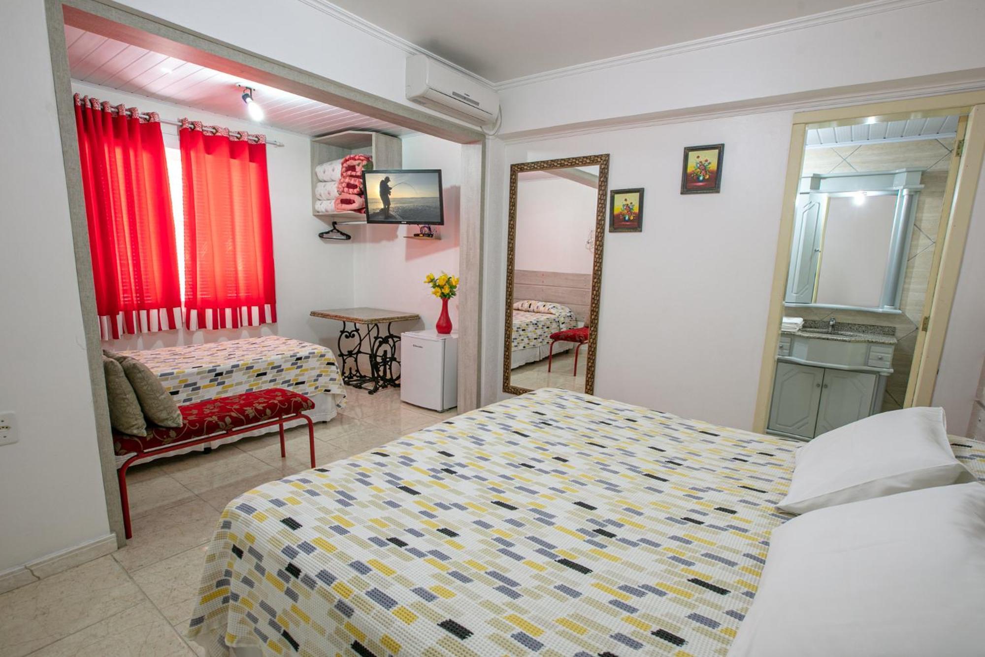 Hotel Pousada Casa Tasca Бенту-Гонсалвіс Екстер'єр фото