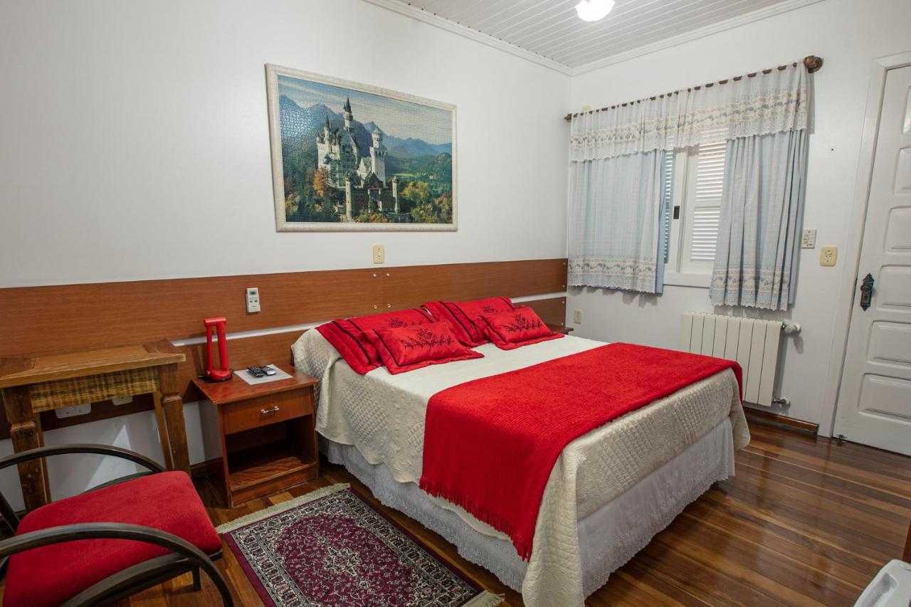 Hotel Pousada Casa Tasca Бенту-Гонсалвіс Екстер'єр фото